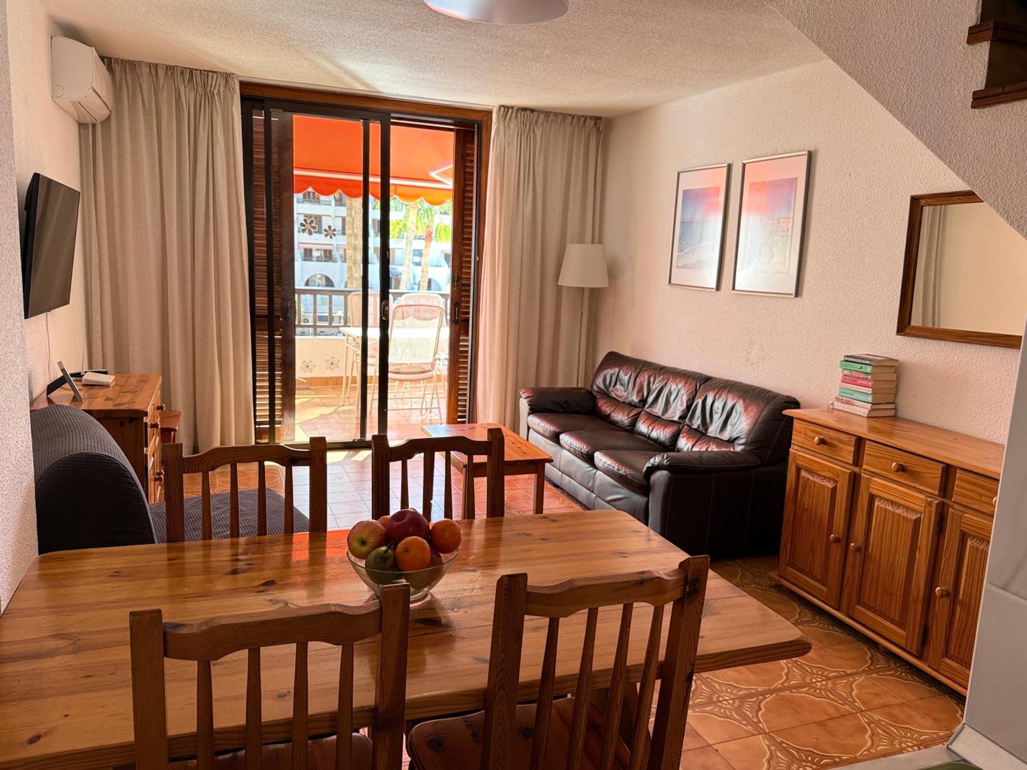 Sunny 2-Bedroom Apartment In Parque Santiago II Плая-де-лас-Америкас Экстерьер фото